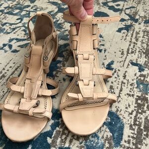 Pour la Victoria Roman style tan leather sandals